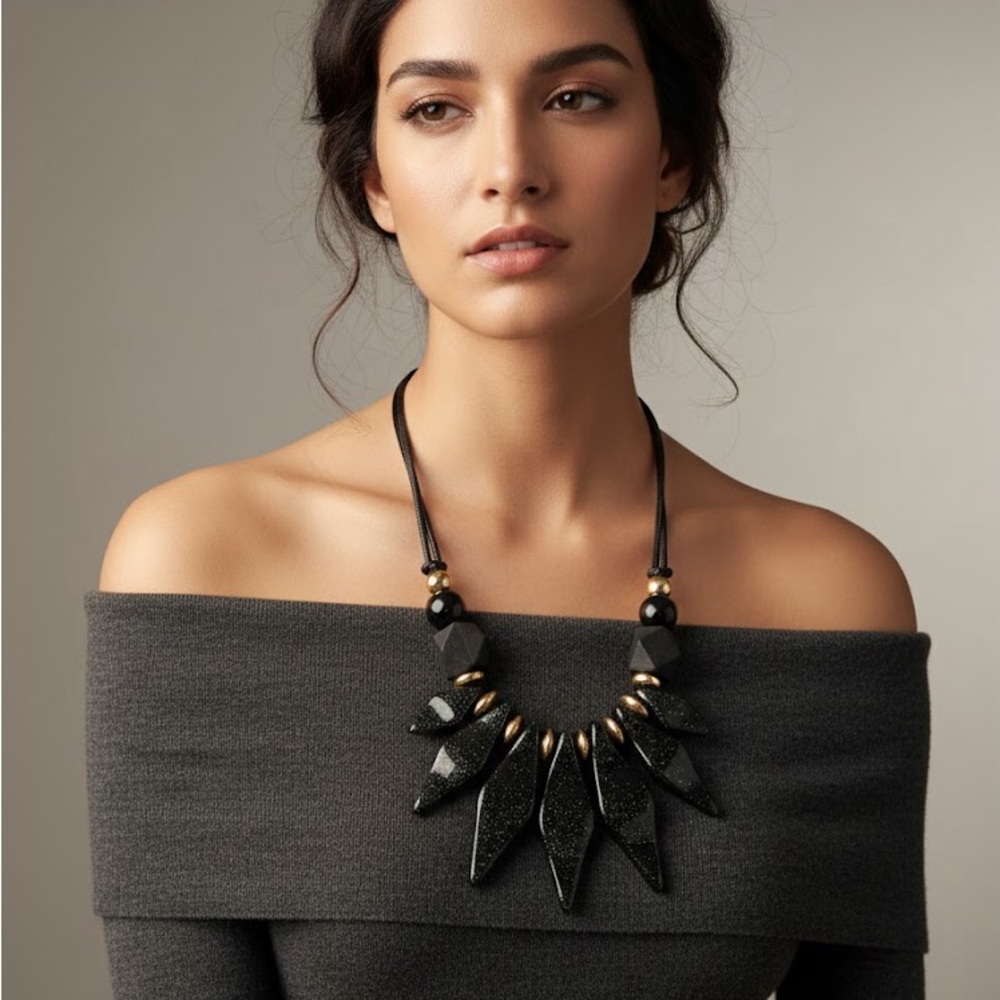 Elegant Black and Gold Necklace